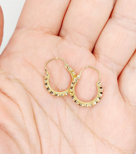 Boucles d'oreilles Créoles vintage en or rose 18k à motifs géométriques 58 Facettes A07944
