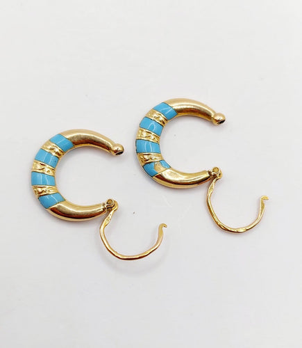 Boucles d'oreilles Créoles en or 18k et émail bleu, vers 1920 58 Facettes A07945