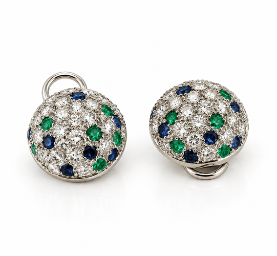 Boucles d'oreilles Boucles d’oreilles clip vintage en platine, diamants, saphirs et émeraudes 58 Facettes 89744