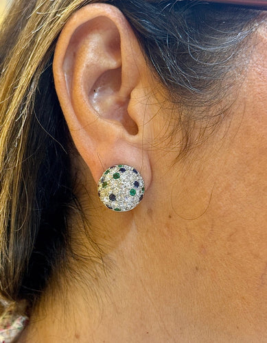 Boucles d'oreilles Boucles d’oreilles clip vintage en platine, diamants, saphirs et émeraudes 58 Facettes 89744