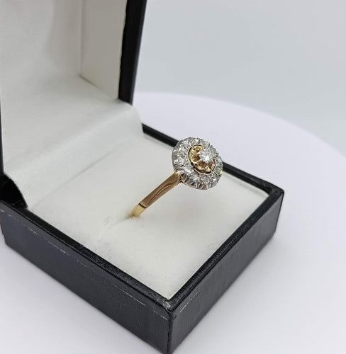 Bague 61 Bague fleur ancienne en or 18k sertie de diamants 58 Facettes NIC/3/62/00/B