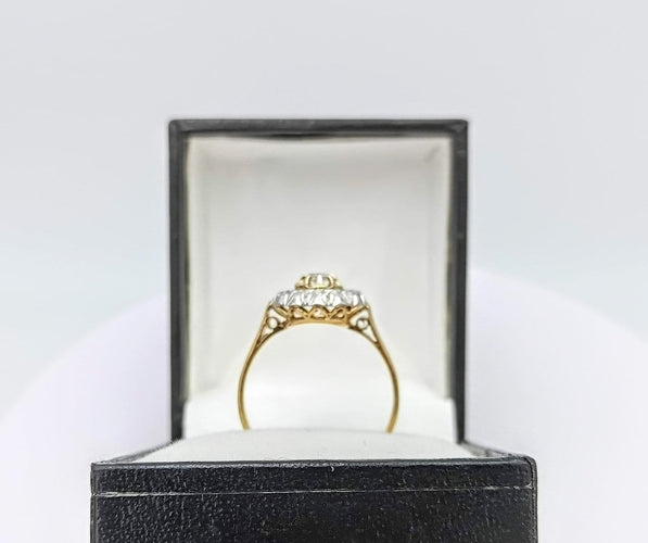 Bague 61 Bague fleur ancienne en or 18k sertie de diamants 58 Facettes NIC/3/62/00/B