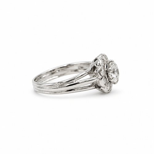 Bague 51.5 Bague marguerite en platine et diamants 58 Facettes 1.0001560/1