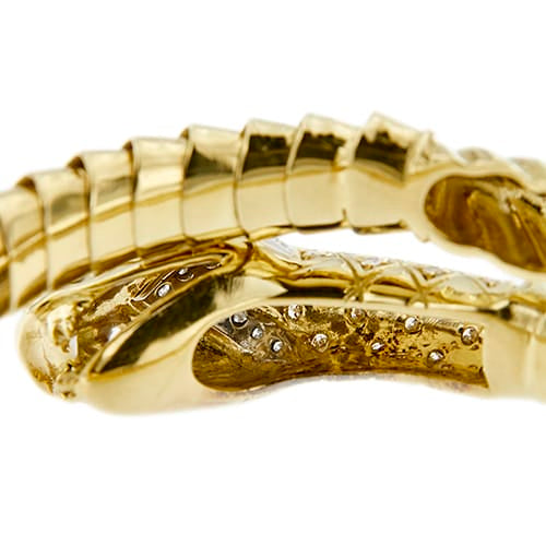 Bracelet Bracelet serpent rigide en or jaune 18 ct et diamants 58 Facettes 39752