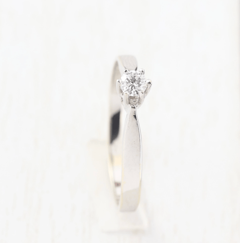 Bague 51 Bague solitaire en or blanc 18k avec diamant naturel de 0,10 ct 58 Facettes 129540D