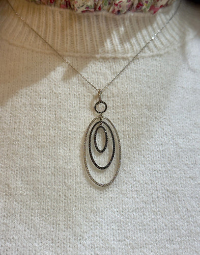 Collier Chaîne et pendentif en or blanc 18 carats, diamants blancs et noirs 58 Facettes 91085-91065