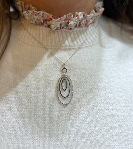 Collier Chaîne et pendentif en or blanc 18 carats, diamants blancs et noirs 58 Facettes 91085-91065