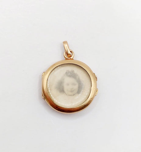 Pendentif Pendentif porte-photo reliquaire en or rose 18k, vers 1900 58 Facettes A07972