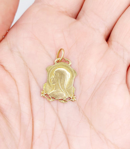 Pendentif Médaille Art déco en or rose 18k, Vierge Marie (vers 1919) 58 Facettes A07976