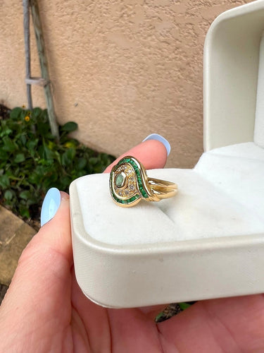 Bague 54.5 Bague en or jaune 18 carats, émeraudes et diamants 58 Facettes 441