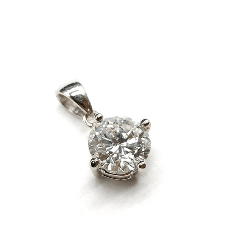 Pendentif Pendentif en or blanc 18k avec diamant naturel de 1,02 ct 58 Facettes BOR/260356