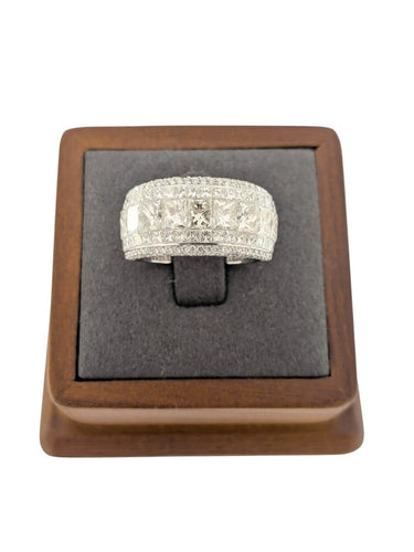 Bague 59 Bague italienne certifiée HRD en or blanc 18 carats, 141 diamants naturels, 4,75 ct 58 Facettes A2114