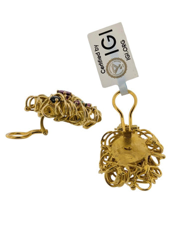 Boucles d'oreilles Luxembourg Creation - Ensemble de bijoux en or jaune 18 carats, émeraudes, saphirs et diamants 58 Facettes PA1525