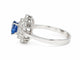 Bague 55 Bague double entourage en or blanc, saphir ovale 0,85 ct et diamants 0,50 ct 58 Facettes 32091
