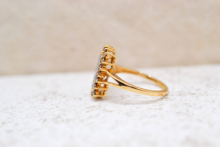 Bague 55 Bague rectangulaire en or jaune 18 carats, diamants blancs et champagne 58 Facettes 4226