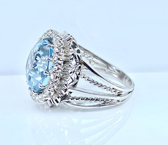 Bague 53 Bague en or blanc 18 carats, aigue-marine et diamants 58 Facettes AB754