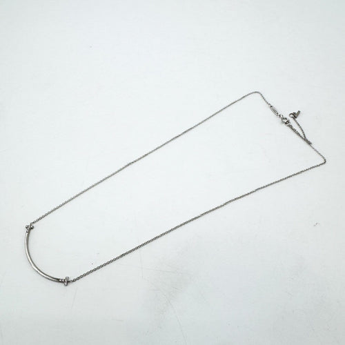Pendentif Tiffany & Co. - Pendentif T Smile en or blanc 18k et diamants 58 Facettes seygarzv4y