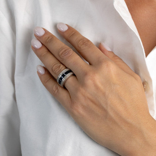 Bague 50 Bague jonc en or blanc 18 carats, saphirs baguette et diamants 58 Facettes
