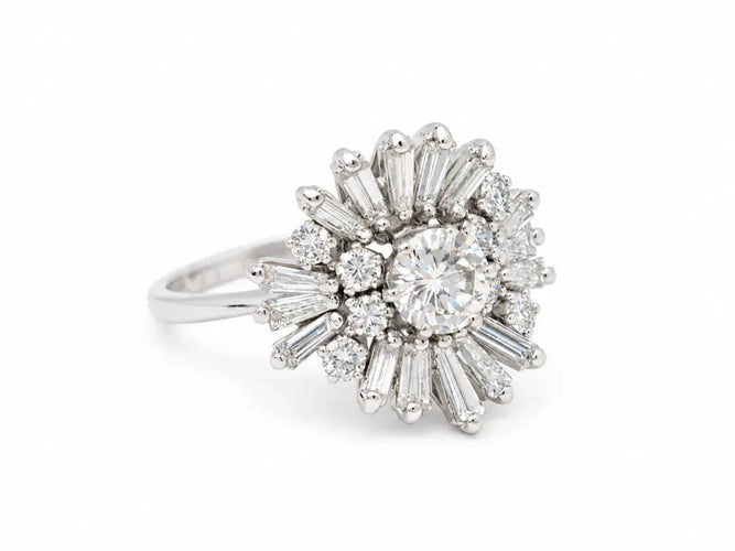Bague 51 Bague Marguerite Soleil vintage en or blanc 18 carats, diamants 1,70 ct 58 Facettes 32087
