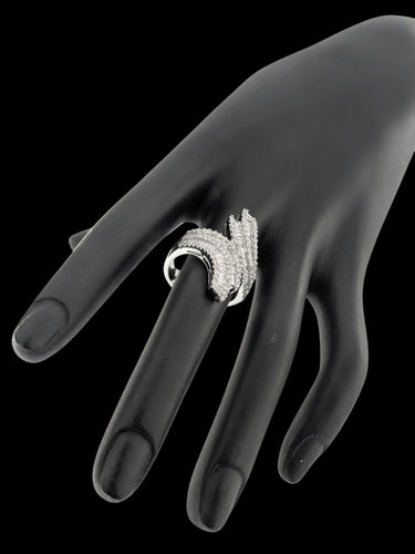 Bague 54 Bague cocktail italienne en or blanc 18 carats sertie de diamants, certifiée HRD 58 Facettes A2121