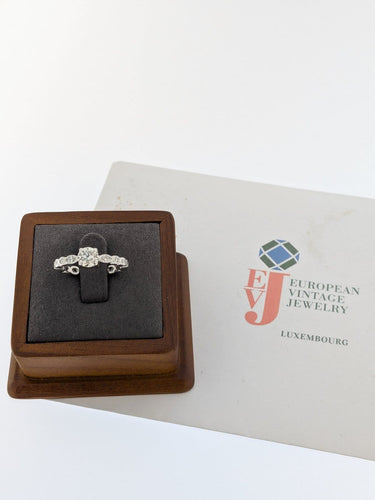 Bague 56 Bague de fiançailles française certifiée HRD en or blanc 18 carats, sertie de diamants 58 Facettes A2119