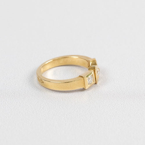 Bague 54 Philippe Tournaire - Bague trilogie signée en or jaune et diamants 58 Facettes