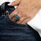 Bague 54 Bague œil en or blanc 18 carats, topaze bleue cabochon et saphirs baguette 58 Facettes