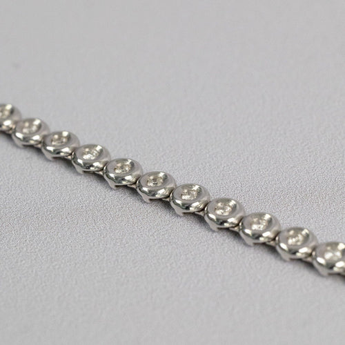 Bracelet Bracelet tennis en or blanc 18 carats, diamants 1,38 ct 58 Facettes