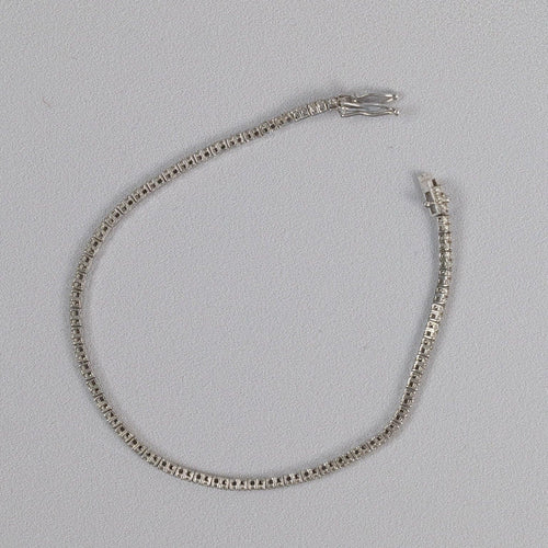 Bracelet Bracelet tennis fin en or blanc 18 carats, diamants 0,77 ct, serti griffes 58 Facettes