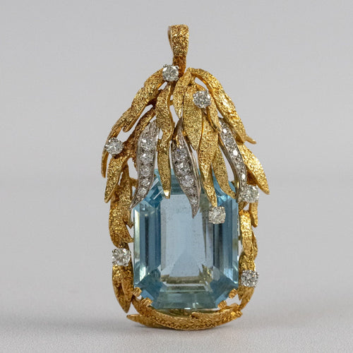 Pendentif Pendentif vintage des années 1970 en or jaune 18 carats, aigue-marine et diamants 58 Facettes