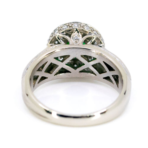 Bague 54 Bague vintage émeraude et diamants en or jaune et blanc 14k 58 Facettes E67256F434934830B7C565629B701C58