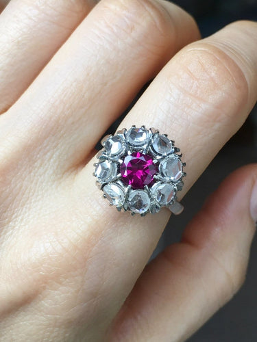 Bague 55.5 Bague marguerite en or blanc 18k, grenat rhodolite et diamants 58 Facettes 313
