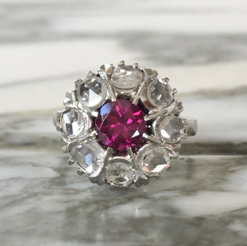 Bague 55.5 Bague marguerite en or blanc 18k, grenat rhodolite et diamants 58 Facettes 313