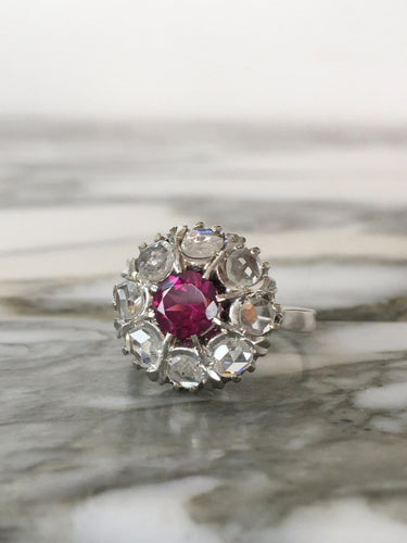 Bague 55.5 Bague marguerite en or blanc 18k, grenat rhodolite et diamants 58 Facettes 313