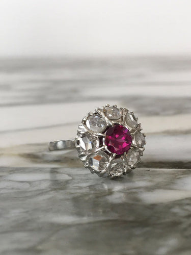 Bague 55.5 Bague marguerite en or blanc 18k, grenat rhodolite et diamants 58 Facettes 313