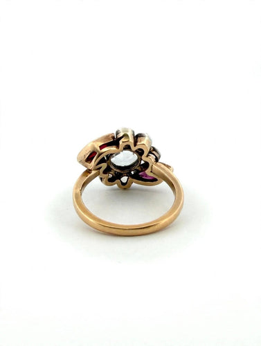 Bague 54 Bague cluster ancienne en or 18k, diamant central et rubis navette 58 Facettes 609/26 A SHD