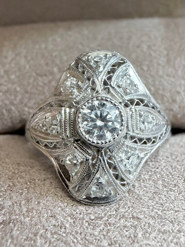 Bague 53 Bague Dôme Art déco en or blanc et platine, diamants 58 Facettes FNZNOZZ