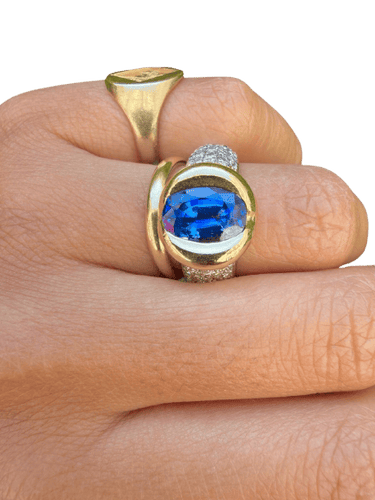 Bague 54 Bague jonc en or jaune, saphir et diamants 58 Facettes knckak