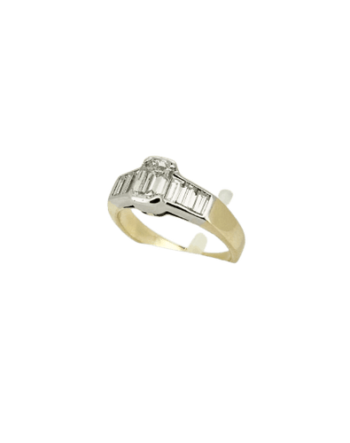 Bague 53.5 Bague en or jaune et blanc 18 carats avec diamant taille émeraude 58 Facettes