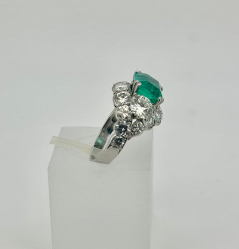 Bague 53 Bague en platine, émeraude et diamants 58 Facettes Bague émeraude & Dia