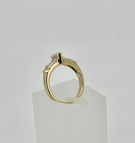 Bague 53 Bague en or jaune 18 carats avec diamants taille marquise 58 Facettes Bague marquise