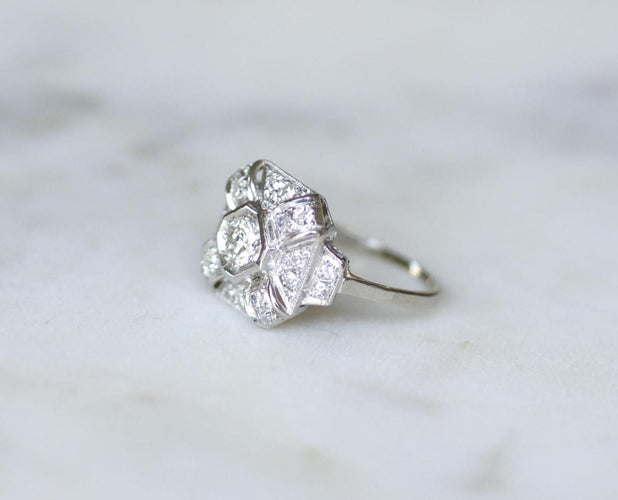 Bague 56 Bague Art déco octogonale en platine, diamants 1 ct 58 Facettes