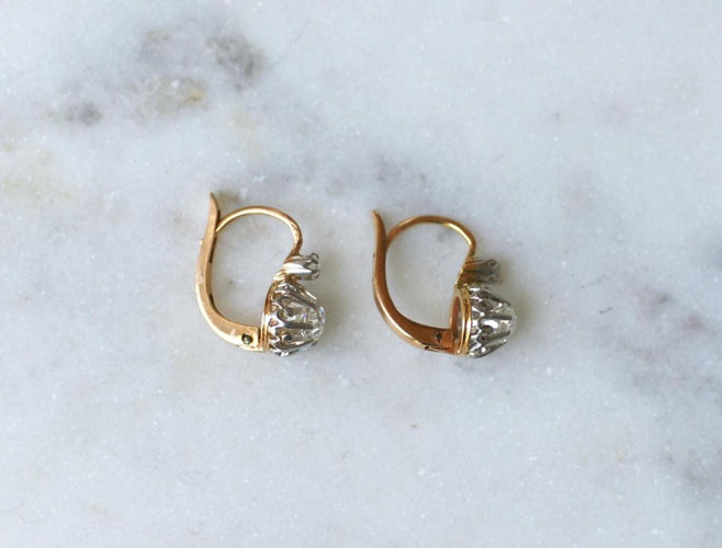 Boucles d'oreilles Boucles d’oreilles dormeuses anciennes - Diamants, or rose et platine 58 Facettes