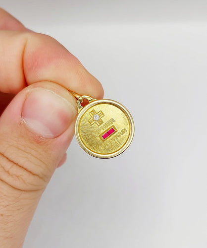 Pendentif Augis - Pendentif médaille d’amour en or 18k, diamant et rubis, 18 mm 58 Facettes A08008