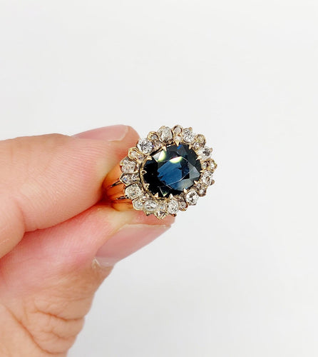 Bague 52 Bague marguerite en or rose, saphir naturel et diamants, vers 1900 58 Facettes A08011