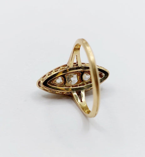 Bague 57.5 Bague marquise en or 18k, diamants taille ancienne, vers 1920 58 Facettes A08017