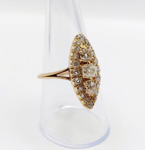 Bague 57.5 Bague marquise en or 18k, diamants taille ancienne, vers 1920 58 Facettes A08017