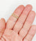 Bague 53 Alliance américaine en or 18k avec diamants, vers 1950 58 Facettes A08019