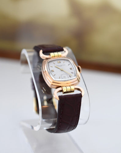 Montre Vacheron & Constantin - Montre Étrier pour dame en or rose 14 carats, années 1940 58 Facettes VC-700