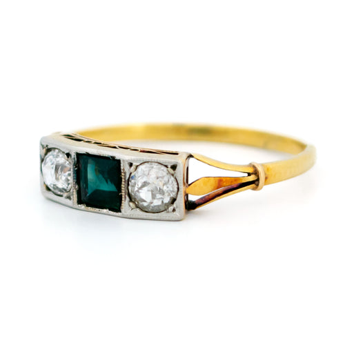 Bague 53 Bague Art déco en or jaune et blanc 14k, saphirs et diamants 58 Facettes D351F4A3CF4043F2B2AAD0EB0A6A2763